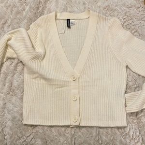 H&M white cropped sweater